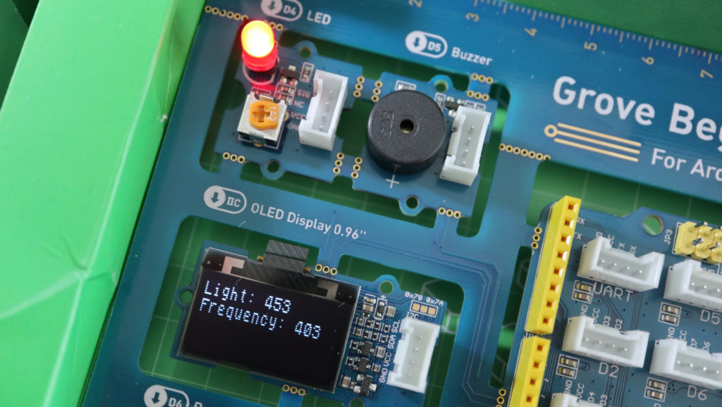 Playing around with the Grove Beginner Kit for Arduino - Michael Schoeffler